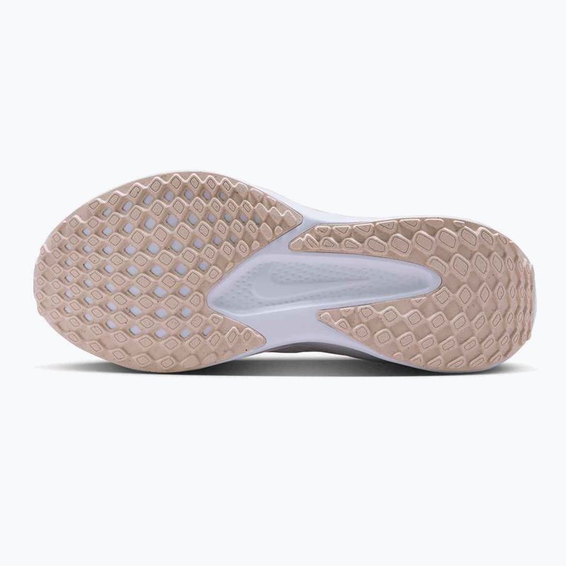 Nike Quest 6 donne scarpe da corsa bianco / bright crimson / lavato coral 5
