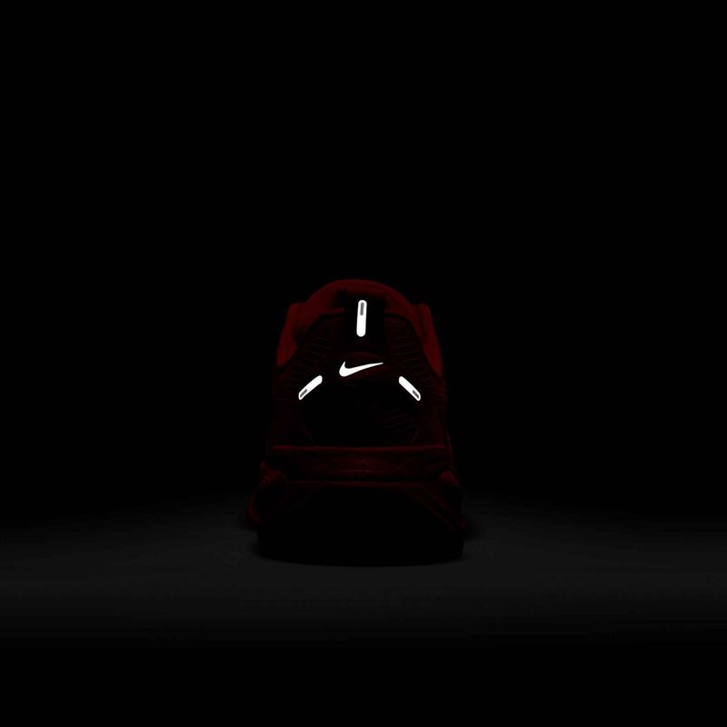 Scarpe da running donna Nike Vomero 18 bright crimson/hyper pink/pink foam/white 19