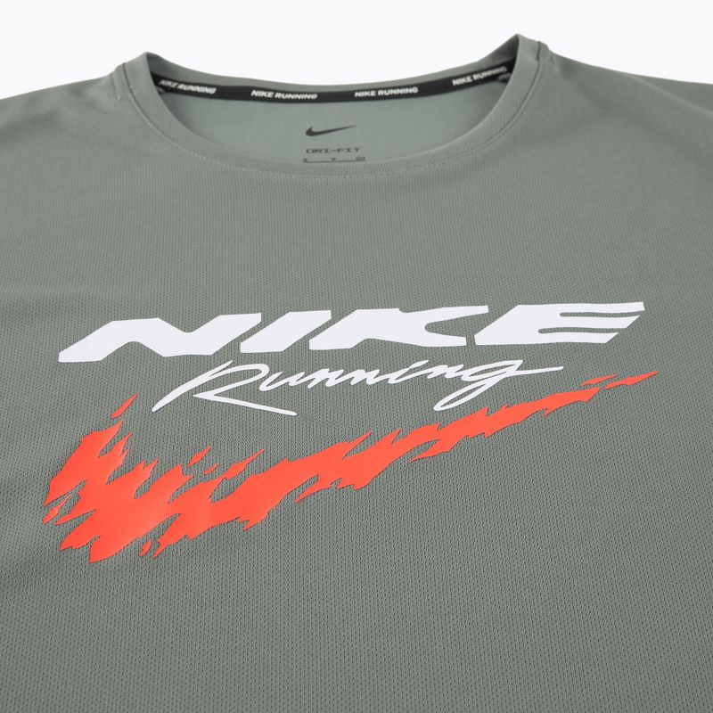 Maglietta da corsa Nike Miler Dri-Fit UV grigio fumo da uomo 8