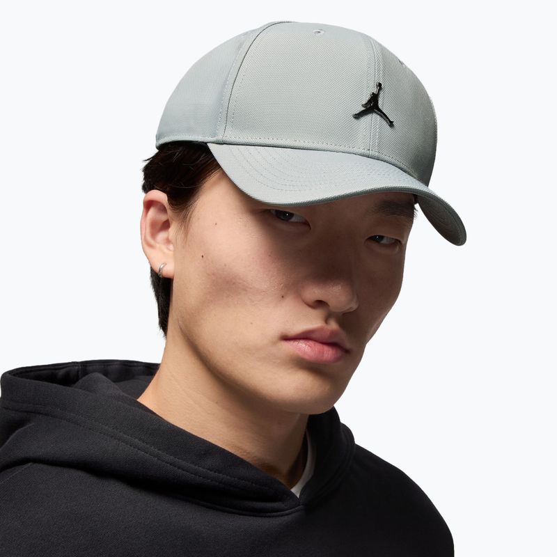 Cappellino con visiera Nike Jordan Rise Structured Metal Jumpman light smoke grey/R511 9