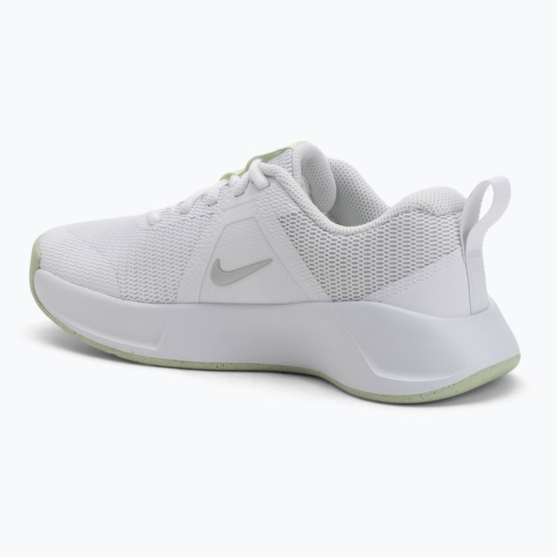 Scarpe da ginnastica da donna Nike MC Trainer 3 bianco/argento metallico/volt chiaro 3