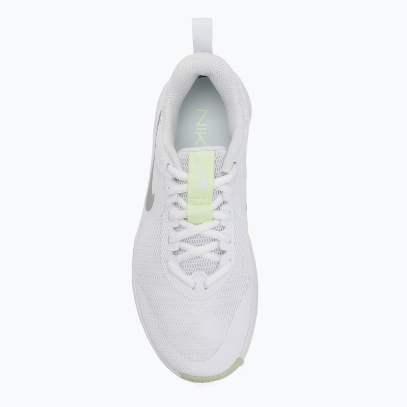 Scarpe da ginnastica da donna Nike MC Trainer 3 bianco/argento metallico/volt chiaro 5
