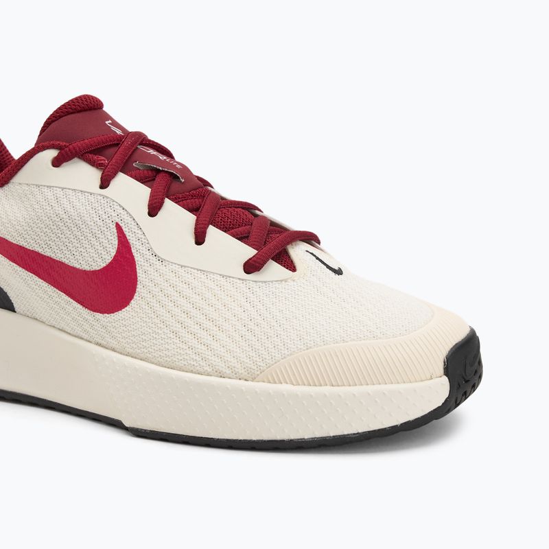 Scarpe da tennis da donna Nike Vapor Lite 3 avorio pallido / rosa acceso / vela / rosso squadra 7