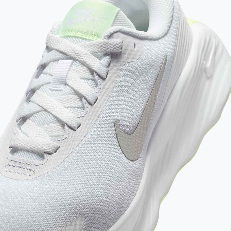 Nike Promina scarpe da donna bianco/argento metallico/volt chiaro 15