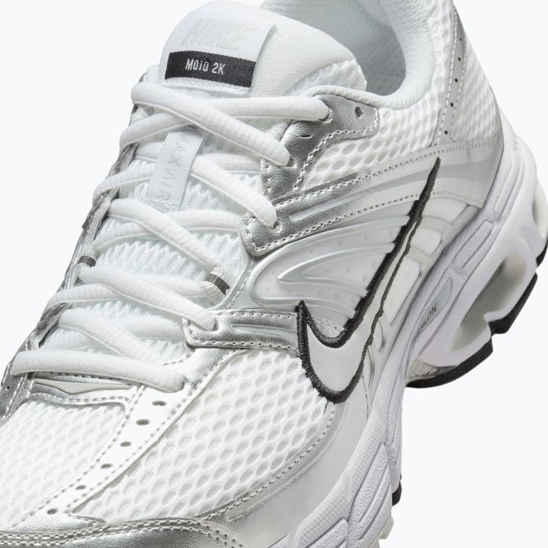 Scarpe da donna Nike Air Max Moto 2K white/metallic silver/black/photon dust 5