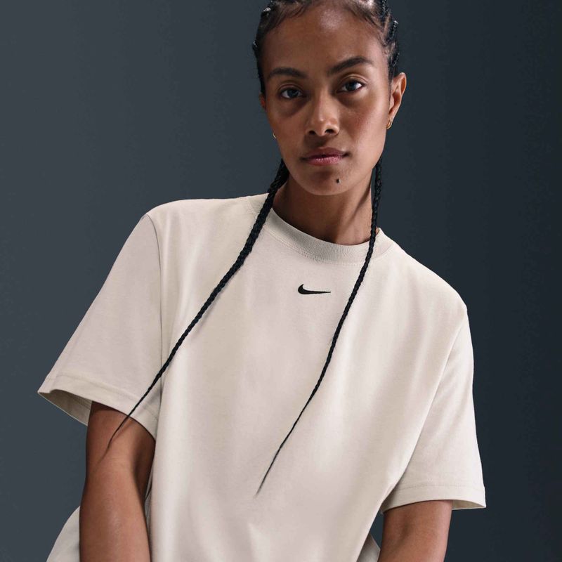 Maglietta Nike Sportswear Essential light bone da donna 7
