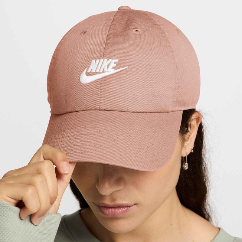Cappello da baseball Nike Club Unstructured Futura Wash oro rosa/bianco 4