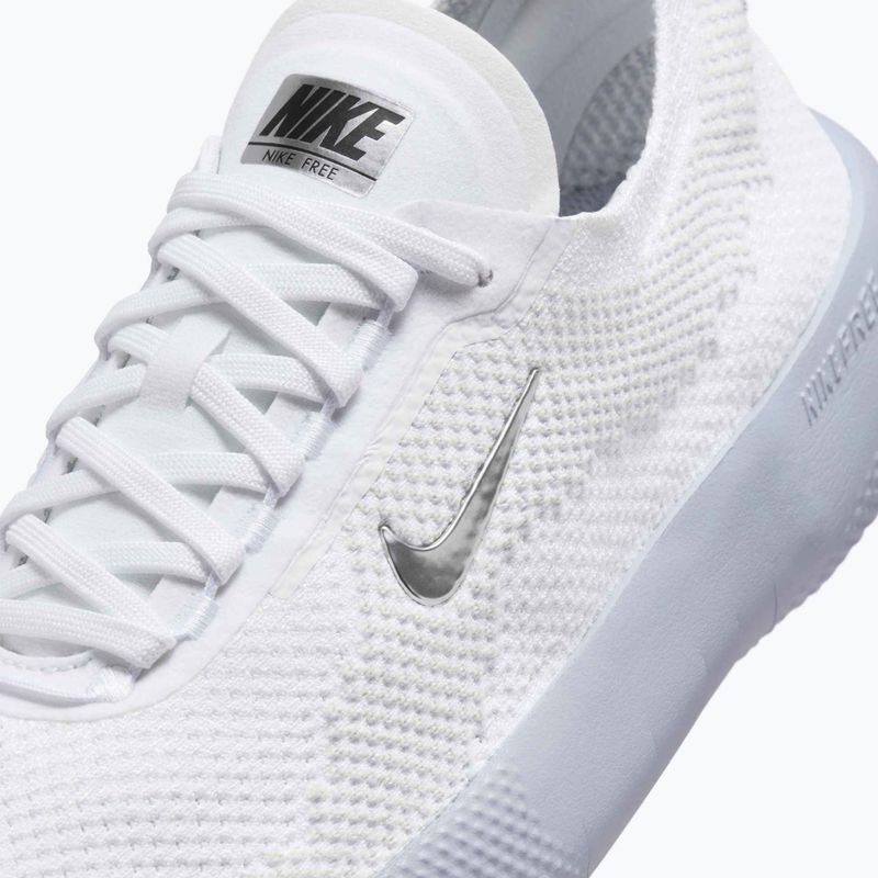 Scarpe da allenamento donna Nike Free 2025 white/ghost/metallic silver 8