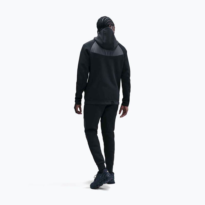 Pantaloni da uomo Nike Tech Joggers black/dark smoke grey/metallic gold 3