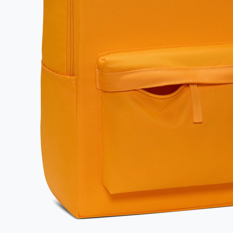 Zaino urbano Nike Heritage 25 l university gold/university gold/white 5