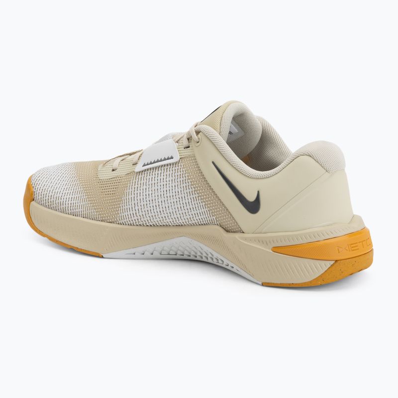 Scarpe per sollevamento pesi da uomo Nike Metcon 10 light khaki/gold leaf/iron grey 3