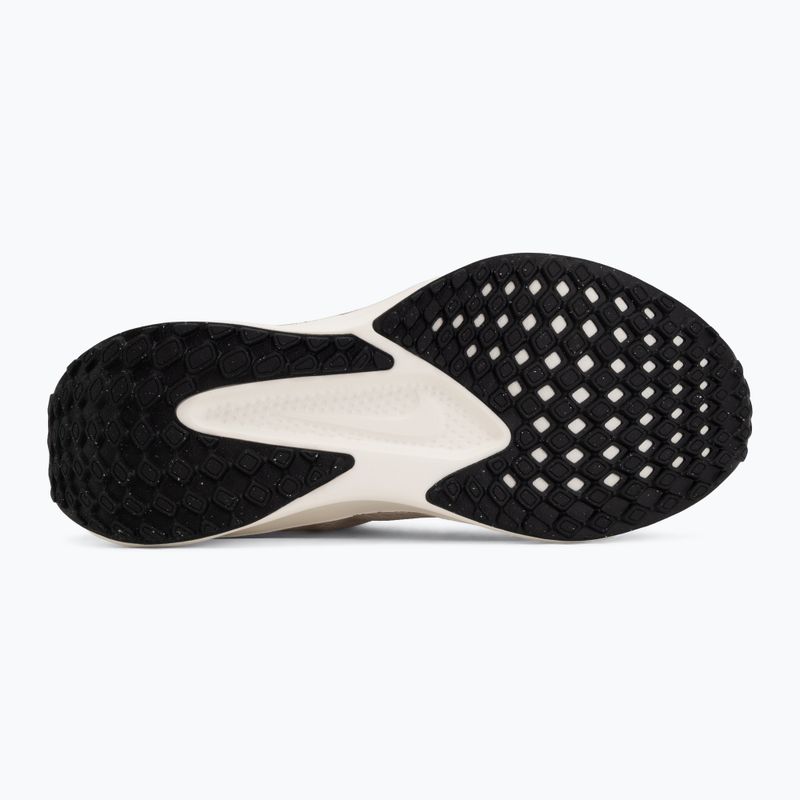 Scarpe da running donna Nike Quest 6 light khaki/sail/metallic gold/off black 4