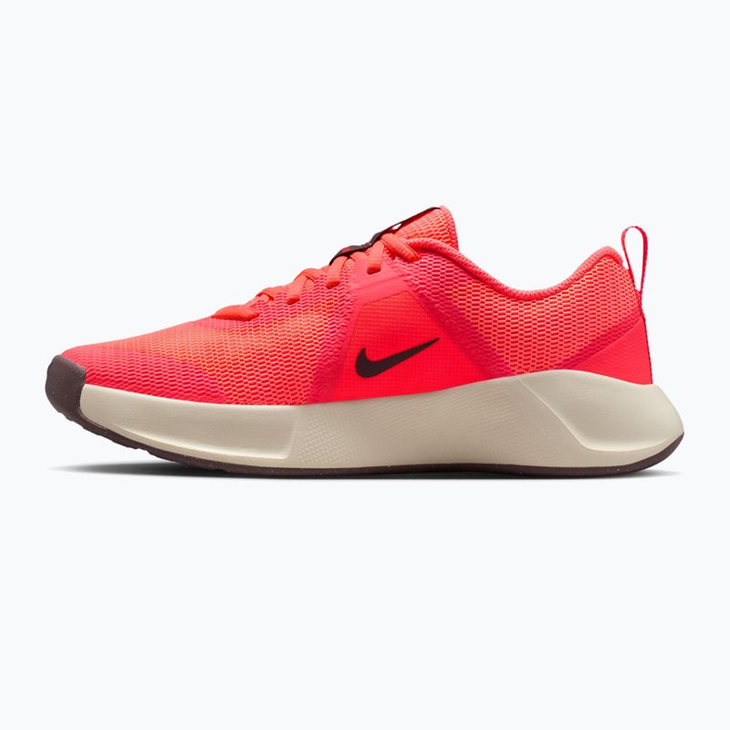 Scarpe da allenamento donna Nike MC Trainer 3 hot lava/soft pearl/tattoo 2