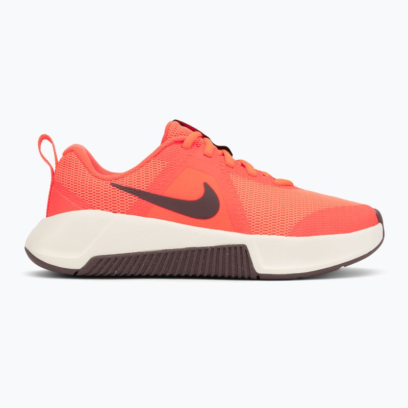 Scarpe da allenamento donna Nike MC Trainer 3 hot lava/soft pearl/tattoo 2