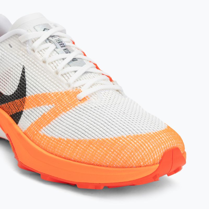 Scarpe da running uomo Nike Kiger 10 white/photon dust/total orange/black 7