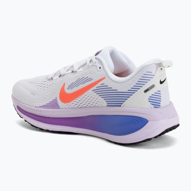 Scarpe da running donna Nike Vomero 18 white/violet mist/sapphire/hot lava 3