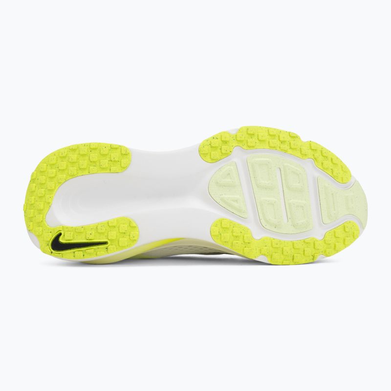Scarpe da running uomo Nike Vomero 18 white/volt/barely volt/black 4