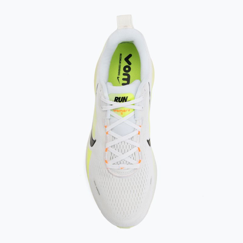 Scarpe da running uomo Nike Vomero 18 white/volt/barely volt/black 5