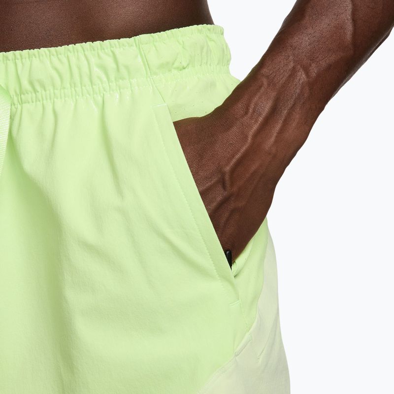Pantaloncini da uomo Nike Pro Training Dri-Fit 6" light liquid lime/light liquid lime 4
