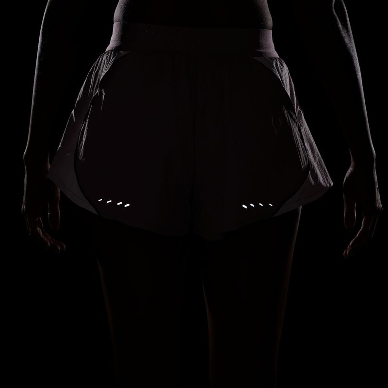 Pantaloncini da donna Nike Swift UV Repel a vita alta tattoo/light violet ore 5