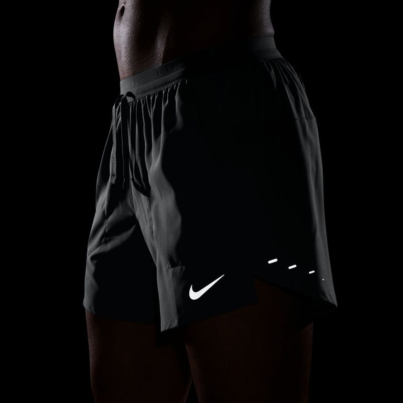 Pantaloni corti da uomo Nike Stride Dri-Fit foderati 5" 5