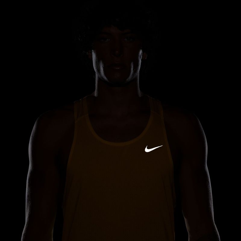 Maglia da running uomo Nike Fast Dri-Fit laser orange 4