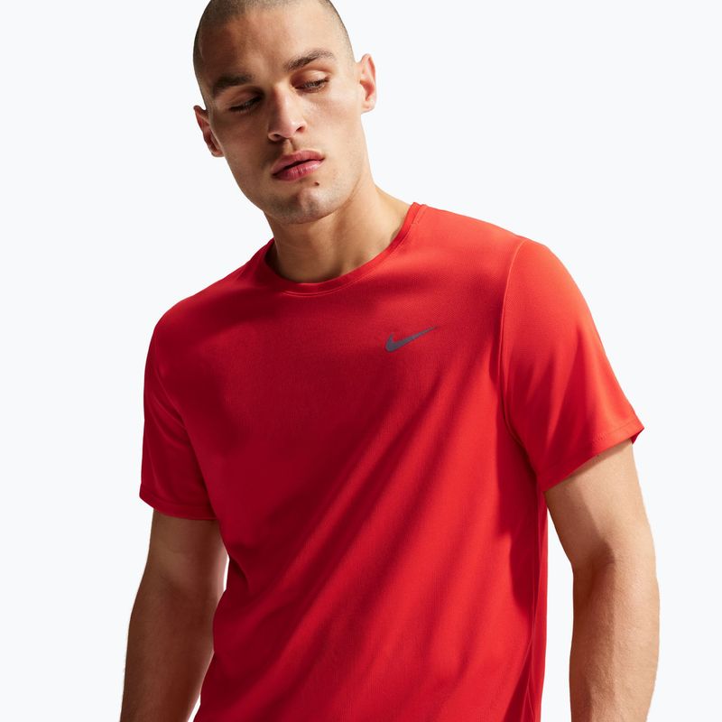Maglia da corsa uomo Nike Miler Dri-Fit UV light crimson 4