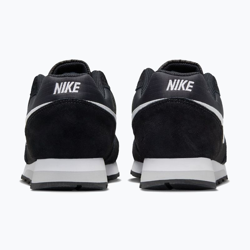Scarpe da donna Nike MD Runner 2 black/wolf grey/white 4