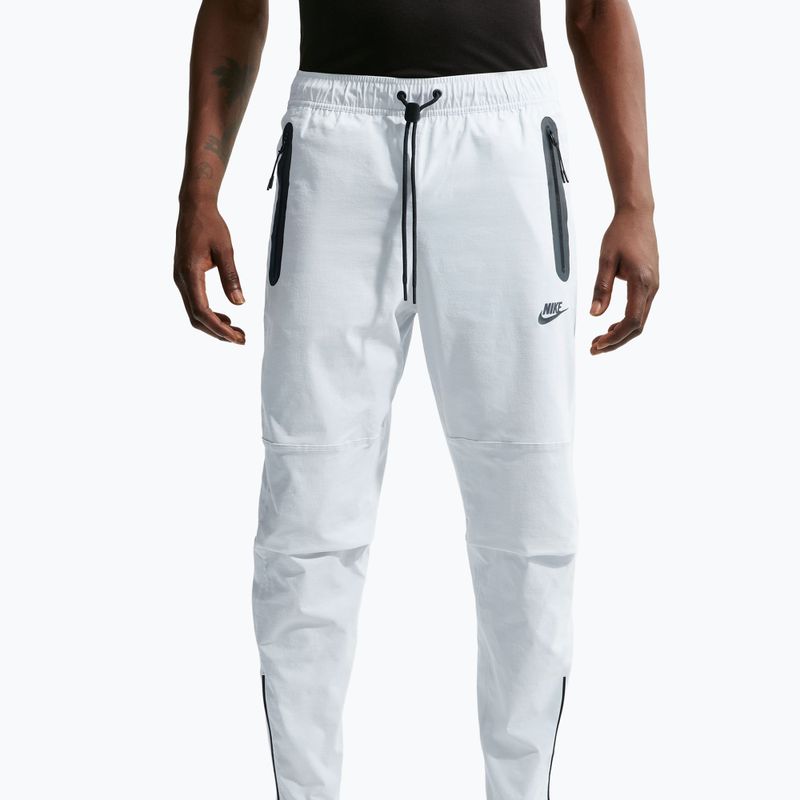 Pantaloni da uomo Nike Tech Woven off white/black 5