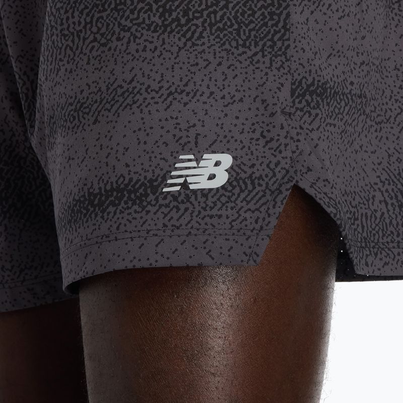 Pantaloncini da corsa da uomo New Balance RC Printed 5" black/grey 7