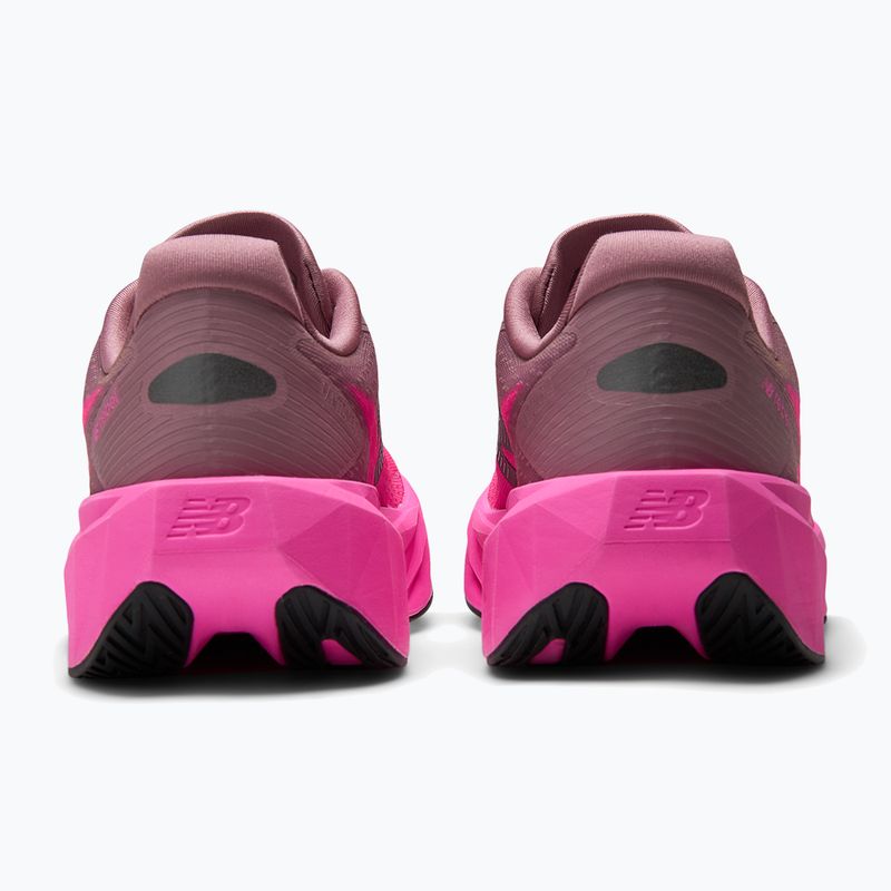 Scarpe da running da donna New Balance FuelCell Rebel V5 pink heat/rosewood 5