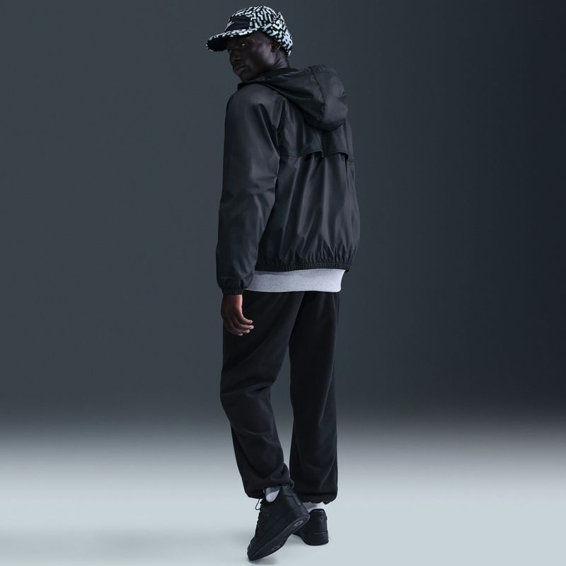 Giacca uomo Nike Windrunner black/white 8