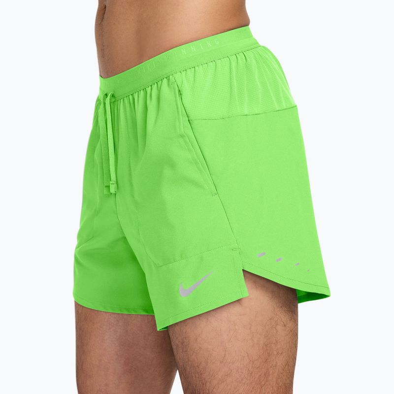 Pantaloni corti da uomo Nike Stride Dri-Fit foderati 5" 4