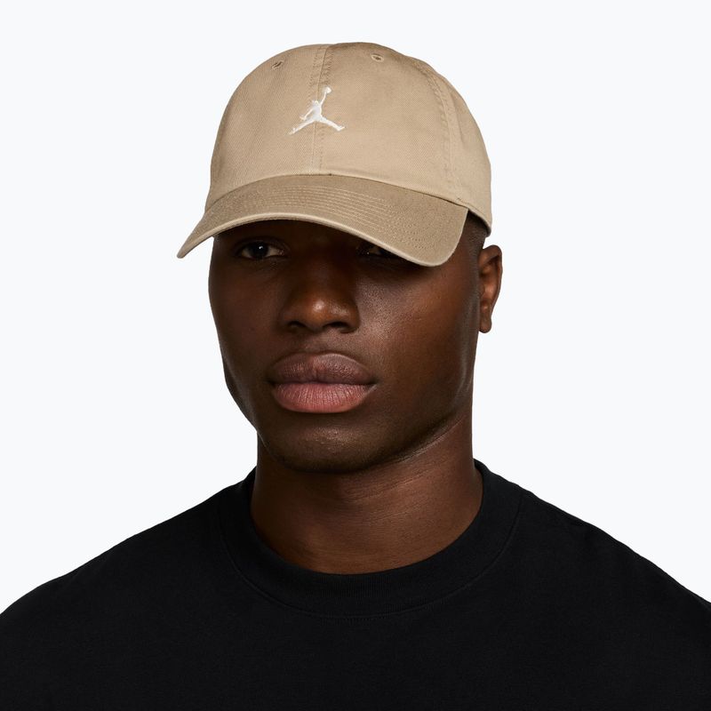 Cappellino con visiera  Jordan Club Unstructured Curved-Bill khaki/sail 5