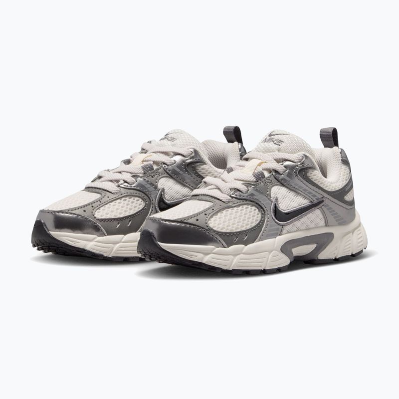 Scarpe per bambini Nike V5 RNR phantom/pencil point/black 3