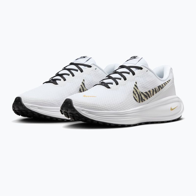Scarpe da corsa donna Nike Revolution 8 white/metallic gold/black 3