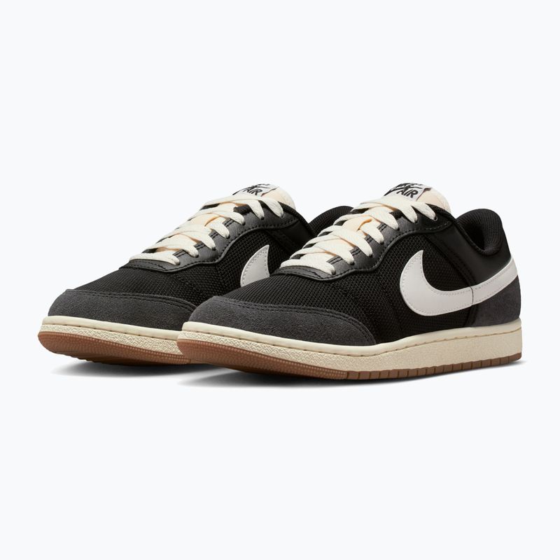 Scarpe da donna Nike Air Jordan Skyline Low black/sail/gum med brown/summit white 3