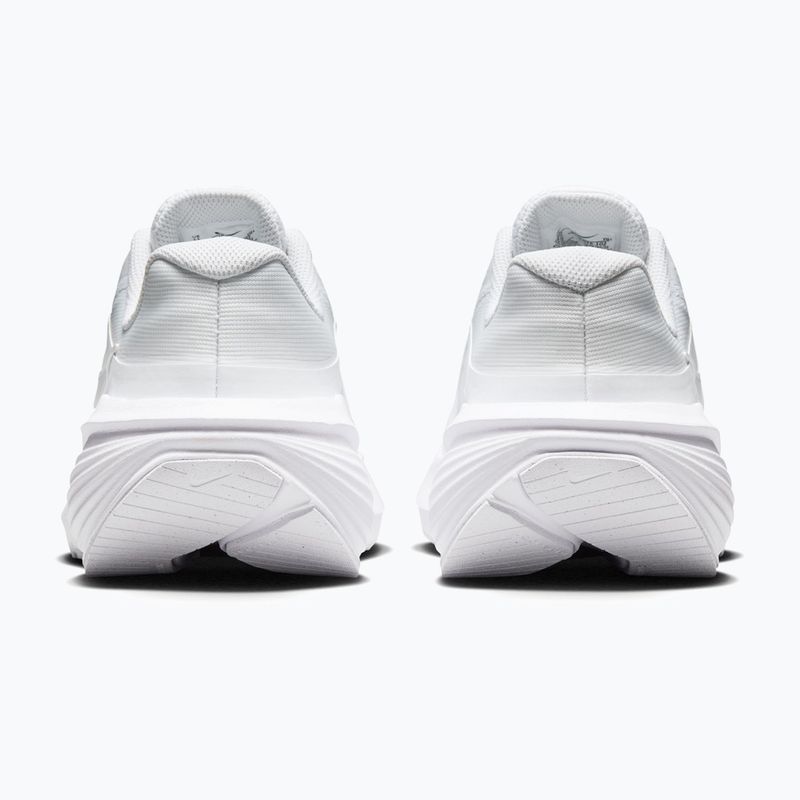 Scarpe da running uomo Nike Downshifter 14 white/white 4