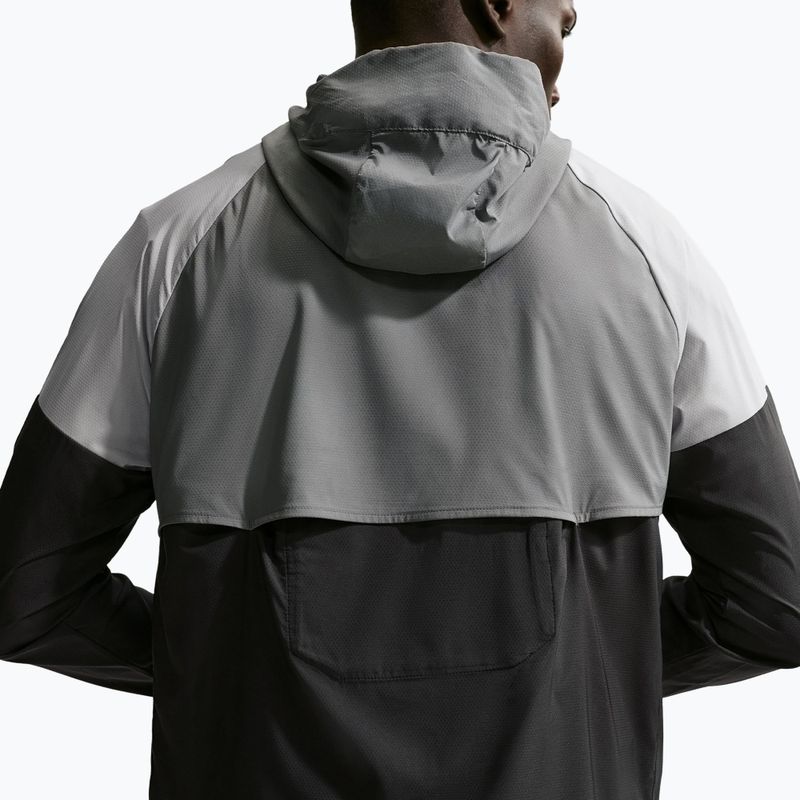 Kurtka do biegania męska Nike Impossibly Light Windrunner smoke grey/wolf grey/black 5