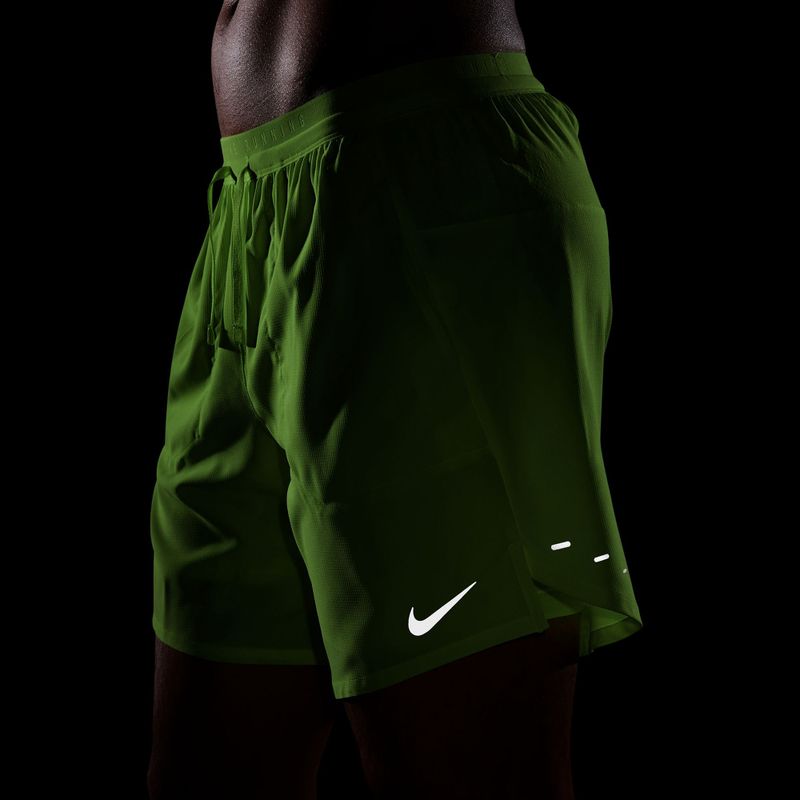 Pantaloncini da corsa da uomo Nike Stride Dri-Fit 2in1 7" volt ice 7
