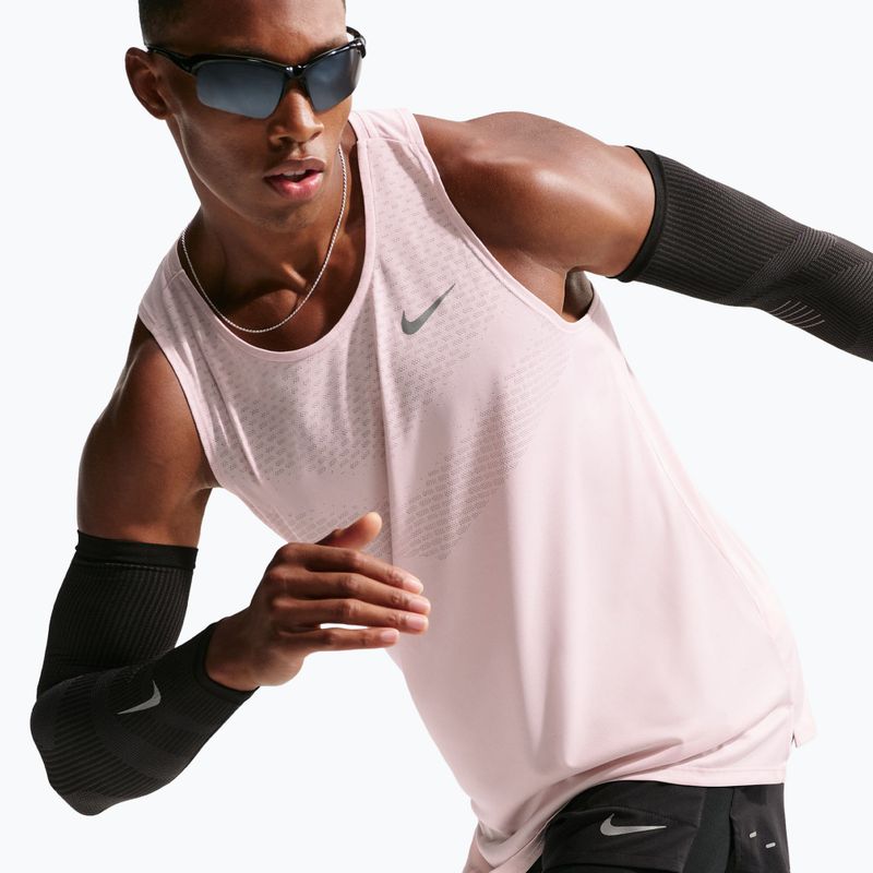 Maglietta da corsa da uomo Nike Stride Dri-Fit ADV silt red 4
