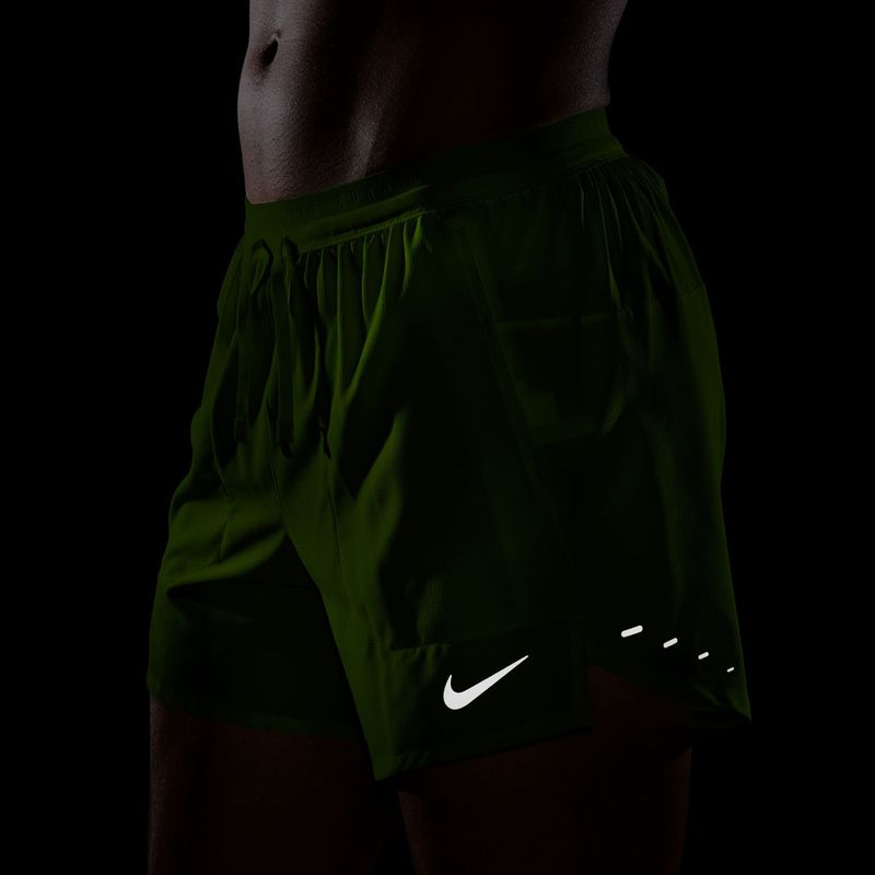 Pantaloni corti da uomo Nike Stride Dri-Fit foderati 5" volt ice 7