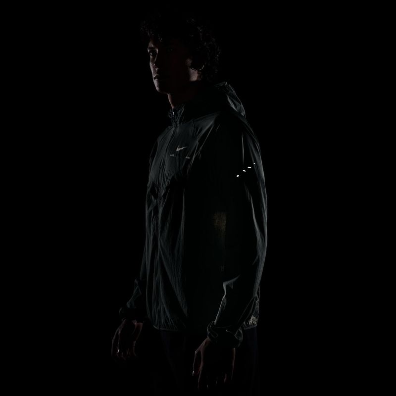 Giacca da corsa da uomo Nike Stride Repel UV black spruce 9