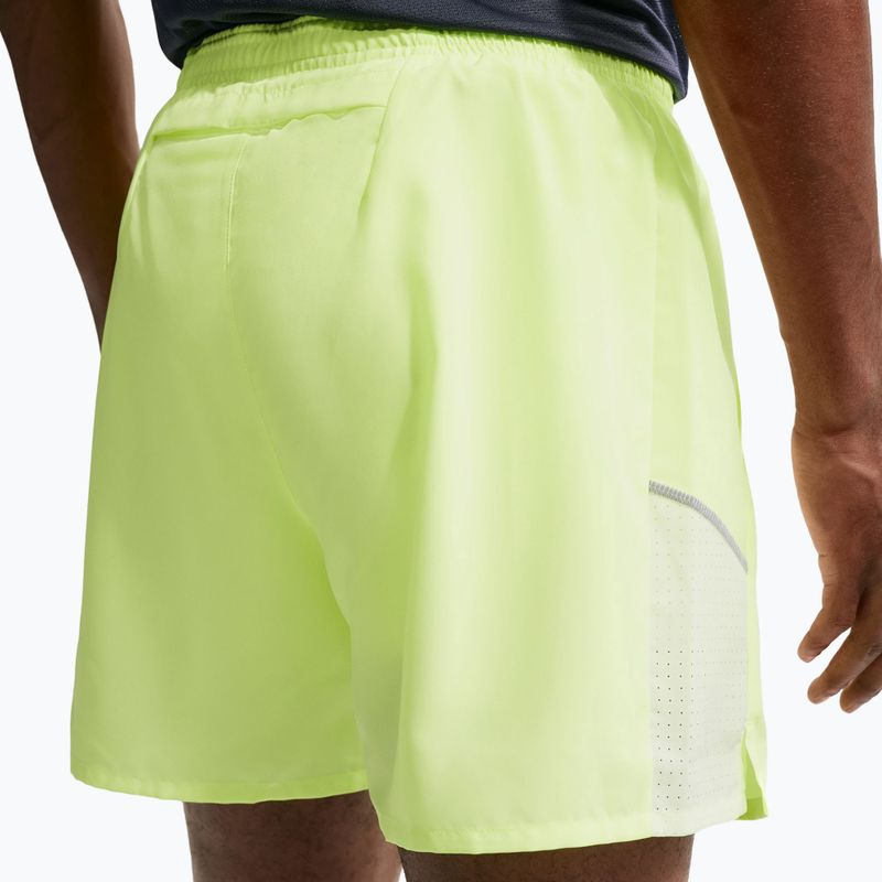 Pantaloncini da corsa da uomo Nike Miler Dri-Fit 2in1 5" volt ice/barely volt 5
