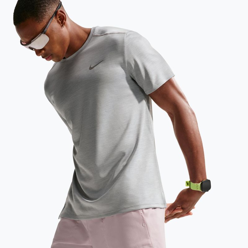 Pantaloncini da corsa da uomo Nike Stride Dri-Fit Brief-Lined 7" particle rose 4