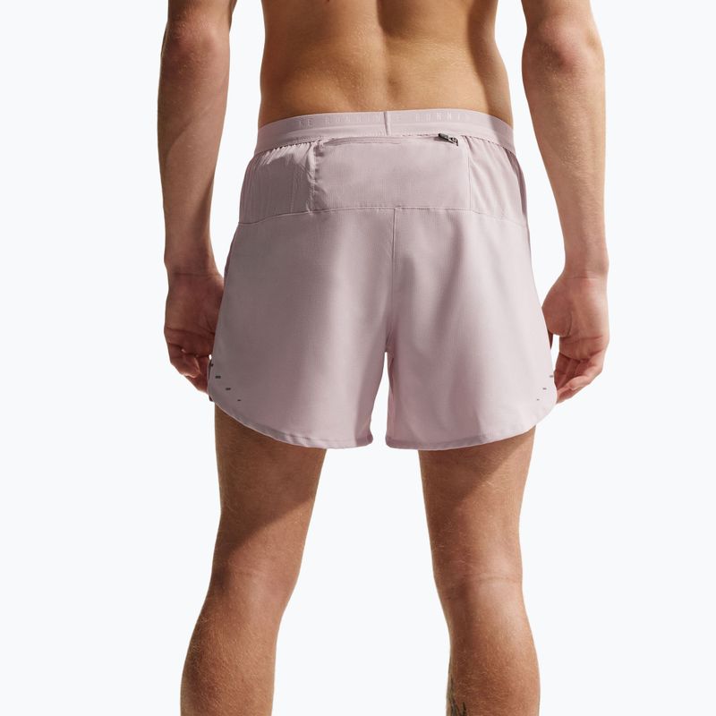 Pantaloni corti da uomo Nike Stride Dri-Fit foderati 5" rosa particella 6