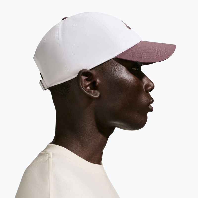 Cappellino con visiera Nike Club Unstructured Futura Wash white/tattoo/tattoo 6