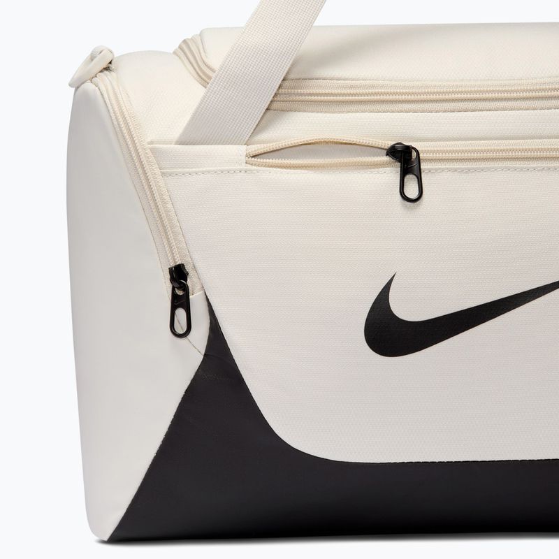Borsa da allenamento Nike Brasilia Duffel Extra Small 24 l light bone/black/black 6