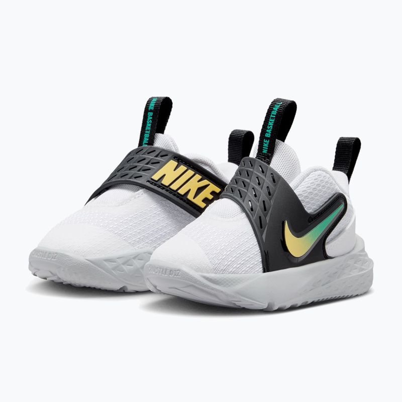 Scarpe per bambini Nike Team Hustle D 12 white/black/clear emerald/topaz gold 3