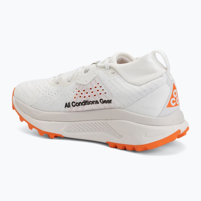 Scarpe da corsa donna Nike ACG Zegama Trail summit white/phantom/safety orange/black 3
